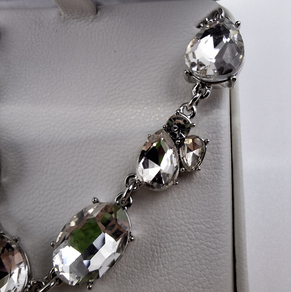 Boxed Swarovski Crystal Statement Necklace – Silver Tone - Picture 5 of 8